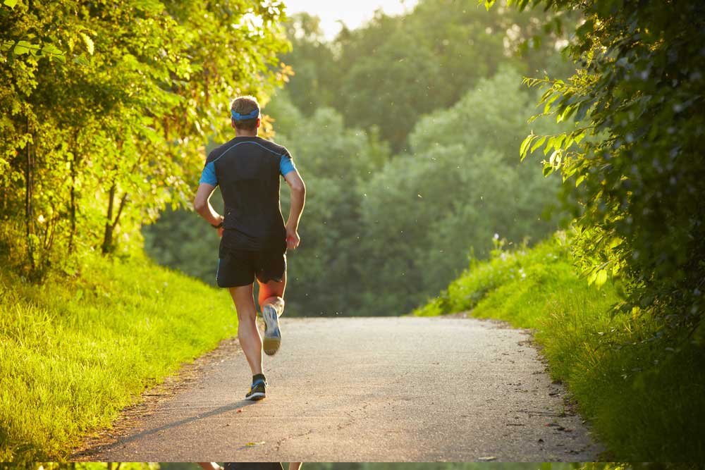 jogging_144940786_1000